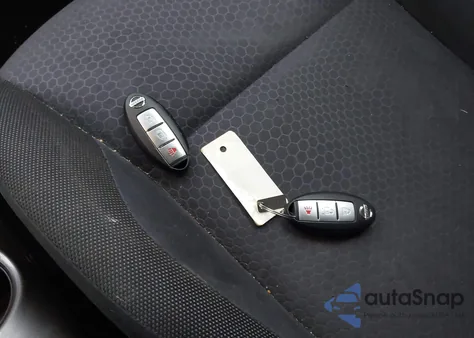 2012 Nissan Juke Sv z USA, uszkodzony, nr VIN JN8AF5MV2CT113459